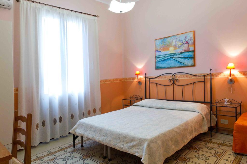 Casa Vacanza Albamarina Trapani Quarto foto